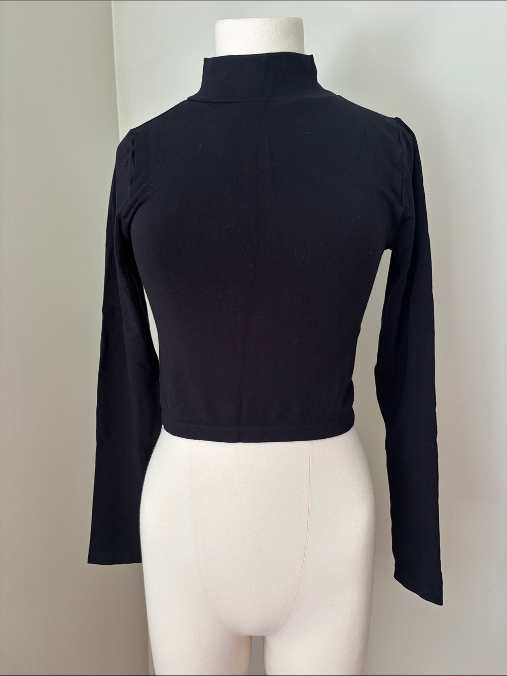 C'est Moi Bamboo Black Long Sleeve Mock Neck Cropped Top One Size
